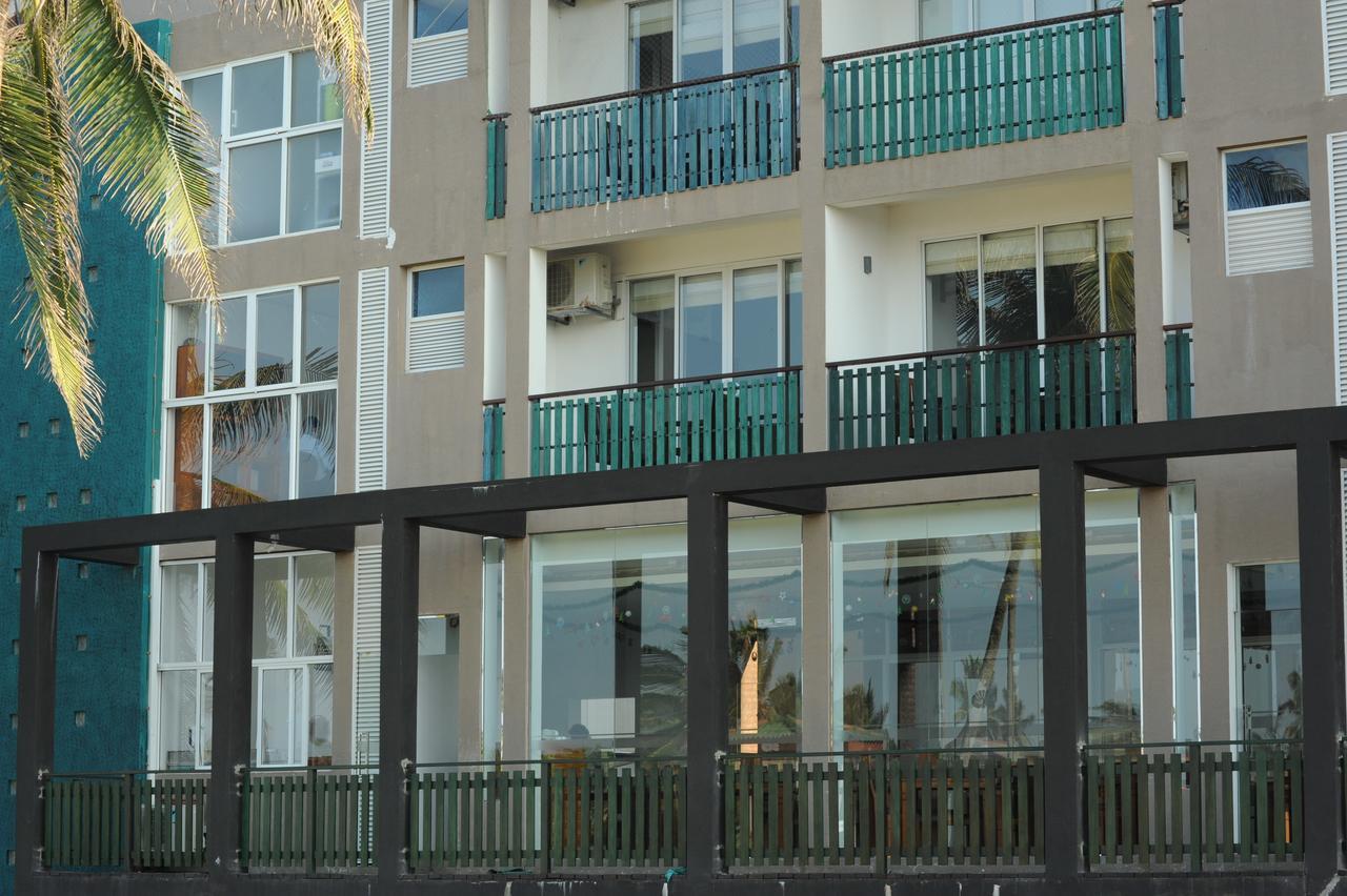 Saprin Beach Resort Uswetakeiyawa Exterior photo