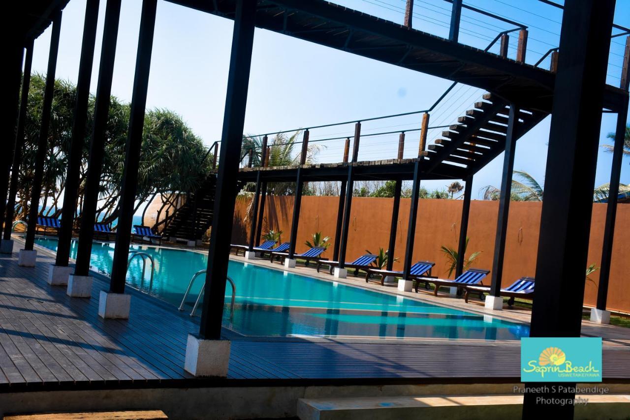Saprin Beach Resort Uswetakeiyawa Exterior photo